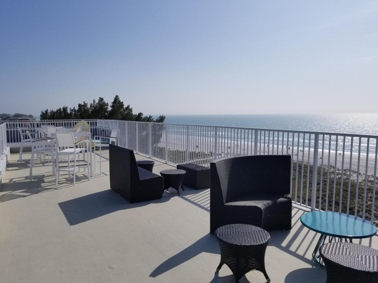 Provident Oceana Beachfront Suites 세인트피트비치 외부 사진